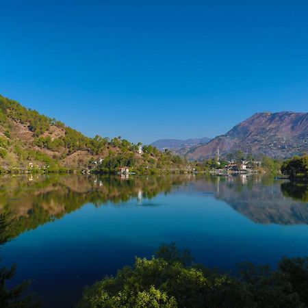 The Lake Resort Naukuchiatal Εξωτερικό φωτογραφία