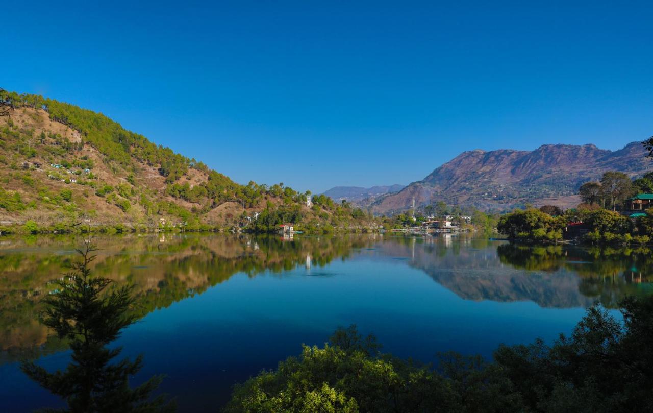 The Lake Resort Naukuchiatal Εξωτερικό φωτογραφία